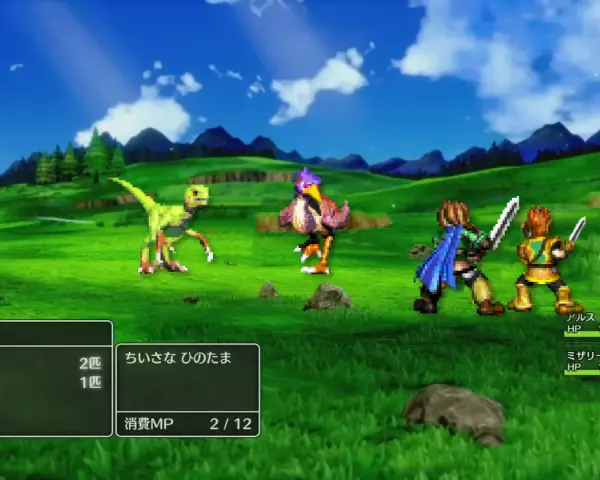 Combate en un campo verde, un dinosaurio y un pájaro contra dos guerreros. Un **golden sun remake** con estilo retro.